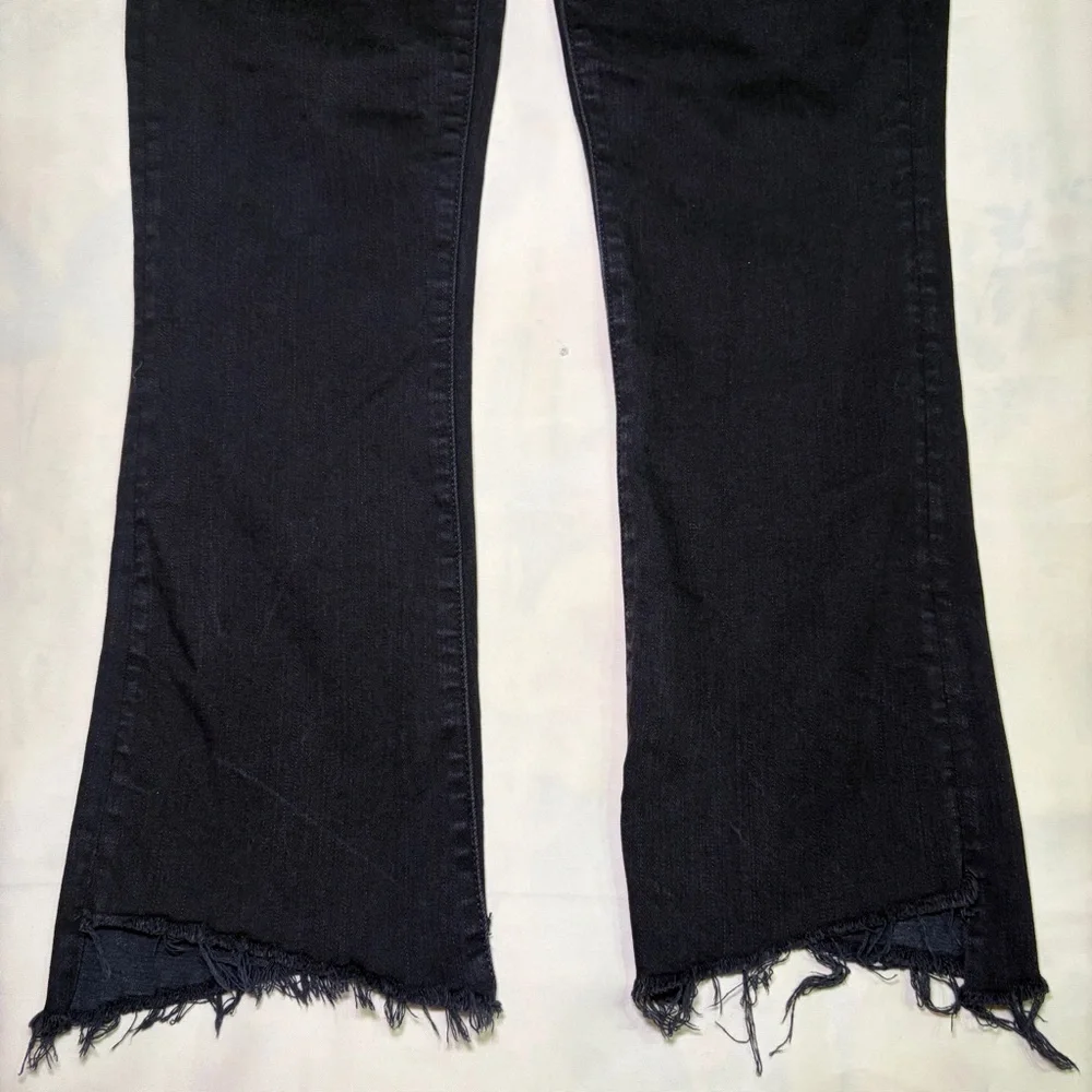 MOTHER- The Insider Crop Two Step Ankle Fray Not Guilty Size 27 Jeans